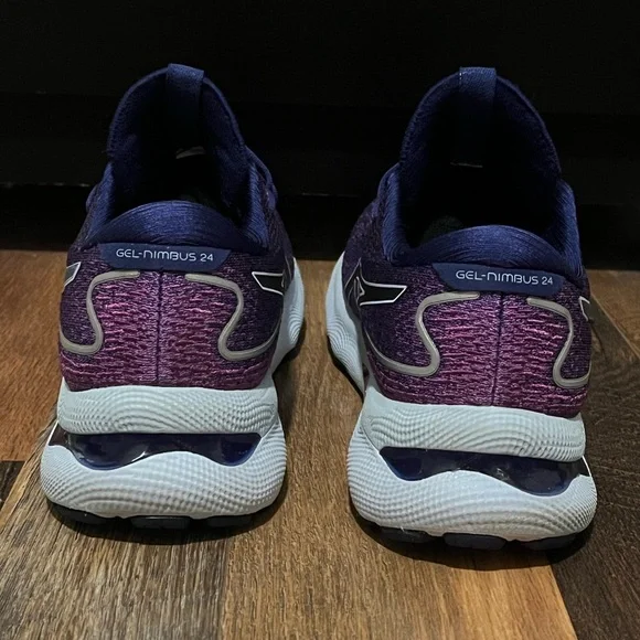 EUC Asics Women’s Gel-Nimbus 24 Purple/Light Blue Size 8.5 - Picture 8 of 12